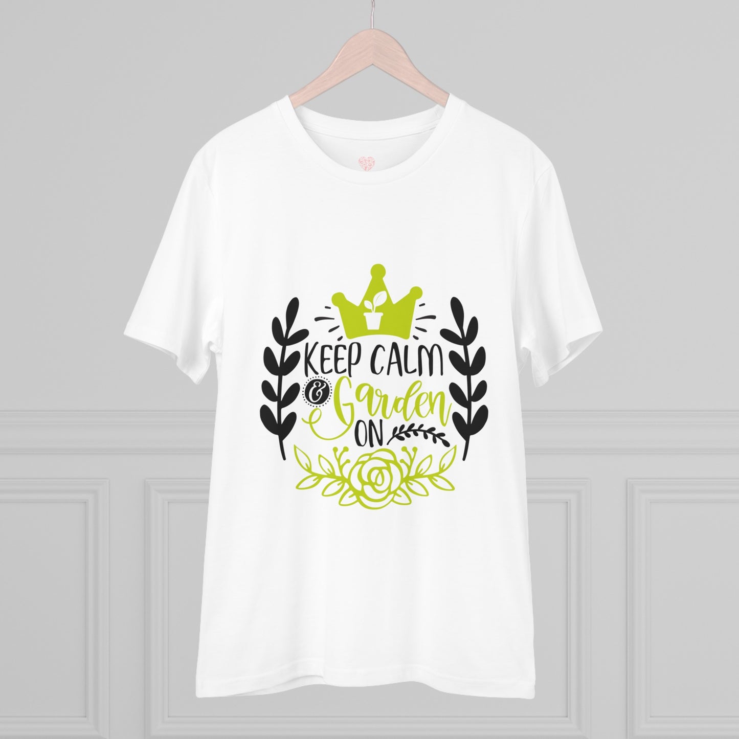 "Keep calm and garden on"- T-Shirt