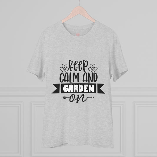 "Keep calm and garden on" - T-Shirt